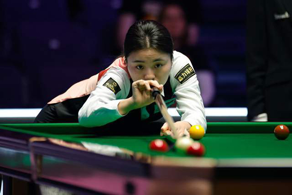 张家玮4-3逆转奎因,惊险晋级2025斯诺克苏格兰公开赛资格赛次轮