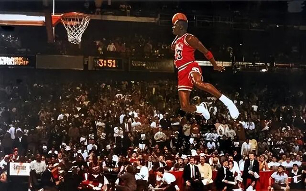 回顾1984-85赛季最佳新秀阵容:乔丹领衔众星闪耀之路