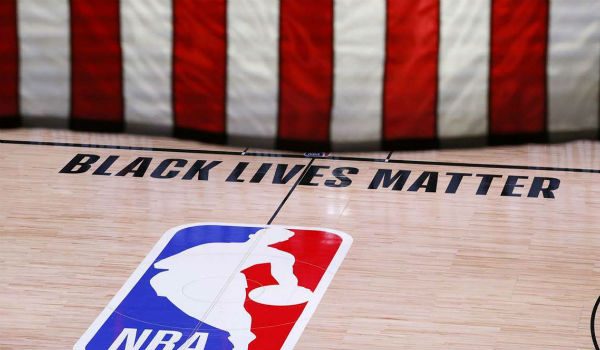 球员已开会决定继续季后赛!