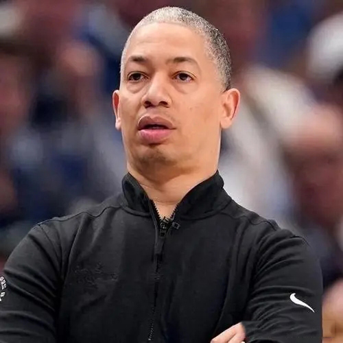 泰伦卢媒体日放豪言：快船首发无敌剑指总冠军