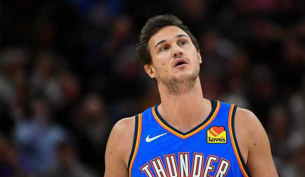 加里纳利3年6150万美元加盟<a href=/mianfeilanqiu/hawks/ target=_blank class=infotextkey>老鹰</a>