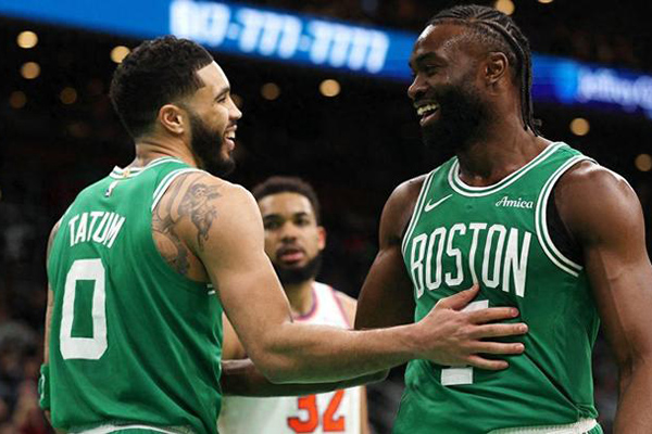 NBA东部格局洗牌:传统强队落势 <a href=/mianfeilanqiu/heat/ target=_blank class=infotextkey>热火</a>异军突起