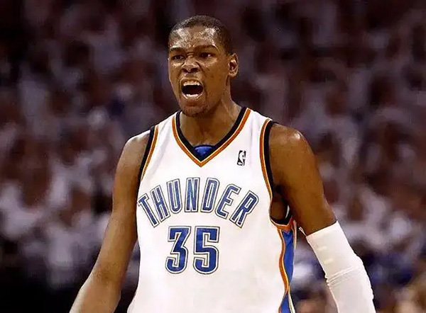 俄克拉荷马城雷霆队史十大经典事件:荣耀、挫折与希望交织的传奇之路